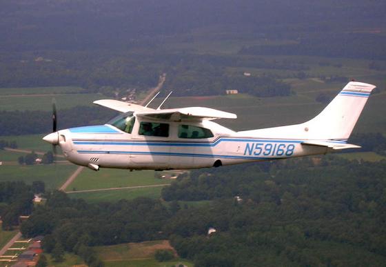 Picture of a Cessna 210
